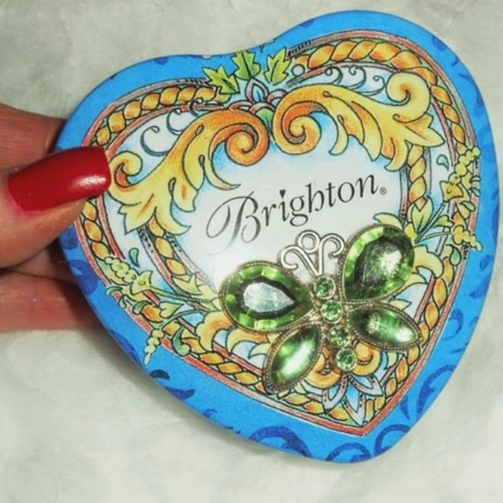 Butterfly on Brighton Heart Tin + FREE RING